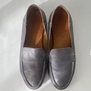 Frye Metallic Silver Soft Leather Loafers Slipper for Men’s US 10.5 (S/M)
